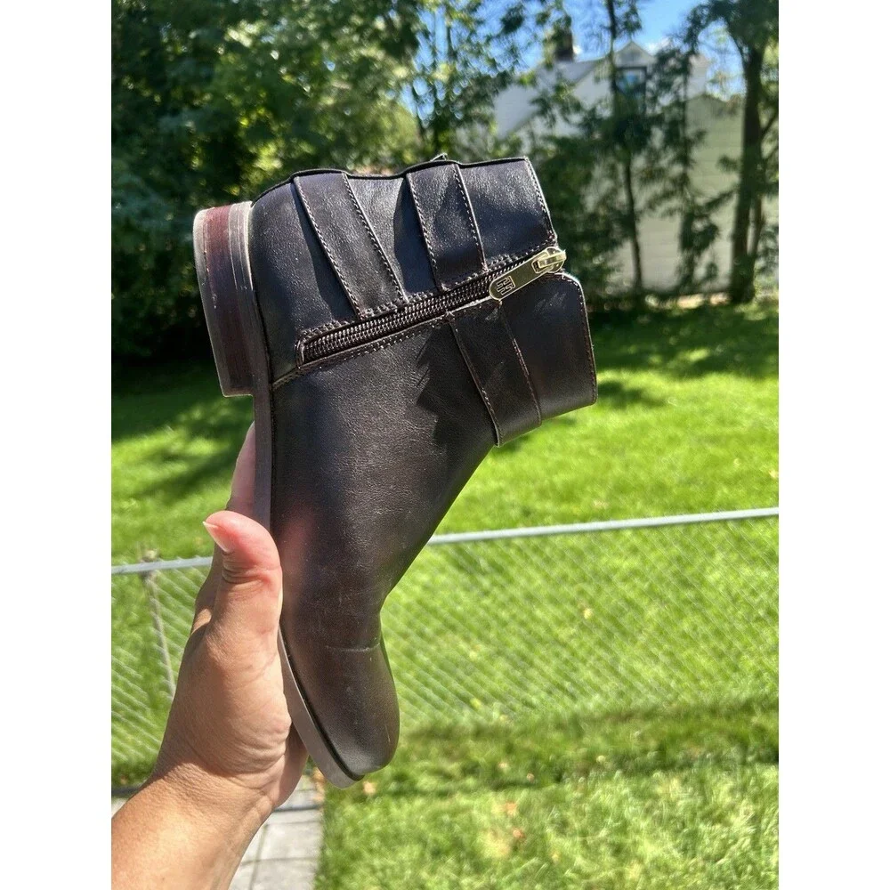 Tommy Hilfiger Women’s Black Ankle Boots Size 8.5M Buckle Zip Booties